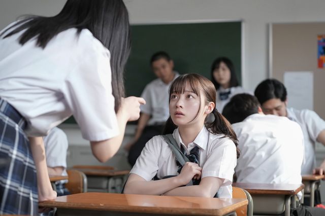 かわいい！デコ出し＆カールヘアの結（橋本環奈）…朝ドラ「おむすび」第32回（5枚目）