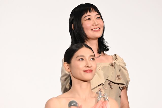 土屋太鳳、肩出し美ドレスで佐久間大介らと登壇！『マッチング TRUE LOVE』完成披露の様子（5枚目）