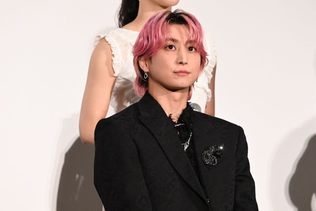 土屋太鳳、肩出し美ドレスで佐久間大介らと登壇！『マッチング TRUE LOVE』完成披露の様子（9枚目）