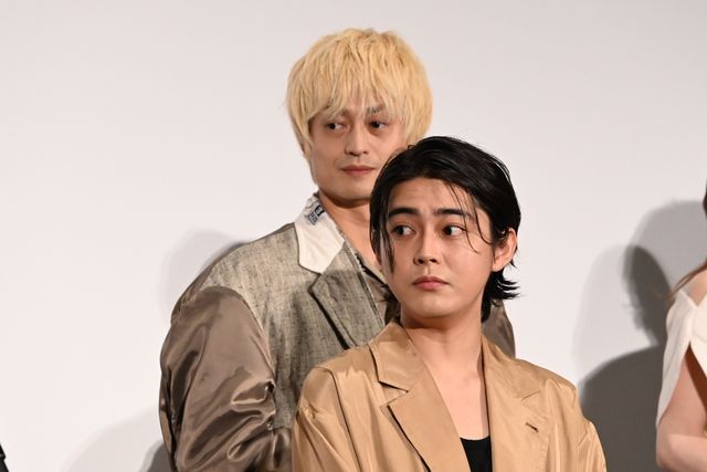 土屋太鳳、肩出し美ドレスで佐久間大介らと登壇！『マッチング TRUE LOVE』完成披露の様子（12枚目）