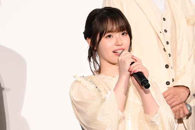 土屋太鳳、肩出し美ドレスで佐久間大介らと登壇！『マッチング TRUE LOVE』完成披露の様子（14枚目）
