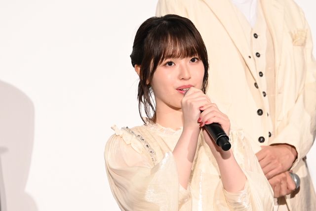 土屋太鳳、肩出し美ドレスで佐久間大介らと登壇！『マッチング TRUE LOVE』完成披露の様子（15枚目）