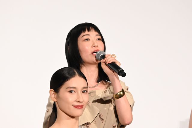 土屋太鳳、肩出し美ドレスで佐久間大介らと登壇！『マッチング TRUE LOVE』完成披露の様子（20枚目）
