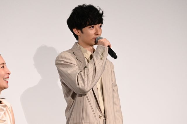 土屋太鳳、肩出し美ドレスで佐久間大介らと登壇！『マッチング TRUE LOVE』完成披露の様子（32枚目）
