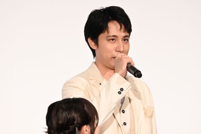 土屋太鳳、肩出し美ドレスで佐久間大介らと登壇！『マッチング TRUE LOVE』完成披露の様子（36枚目）