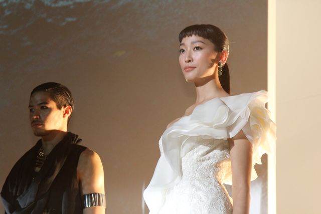 新婚の杏、純白ドレス姿を披露！フォトギャラリー：フォトギャラリー