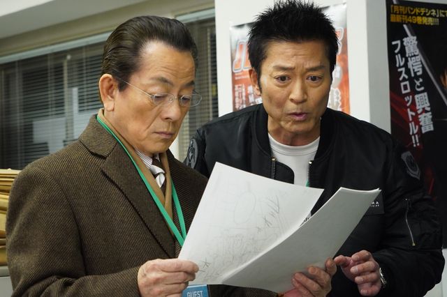 亀山薫、意識を失い救急搬送…「相棒 season24」第17話場面写真（6枚目）