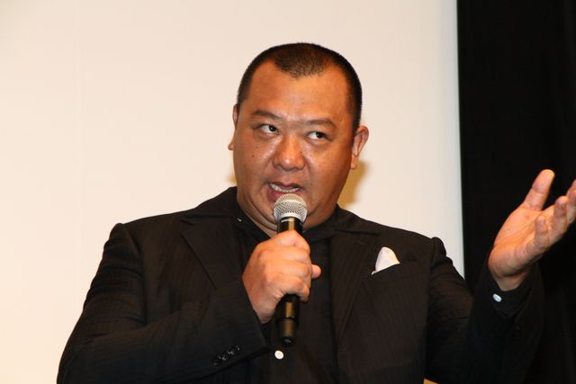 綾野剛が狙い撃ち！『日本で一番悪い奴ら』初日フォトギャラリー（19枚目）