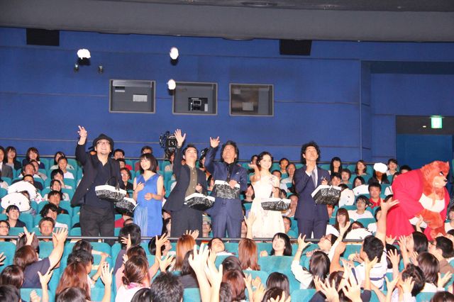 『バケモノの子』初日舞台あいさつ フォトギャラリー：フォトギャラリー