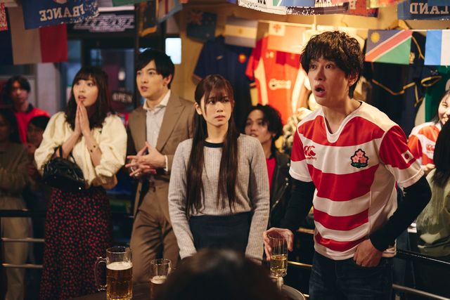 地獄の同窓会…小芝風花＆佐藤健「私の夫と結婚して」第1話＆2話場面写真（7枚目）