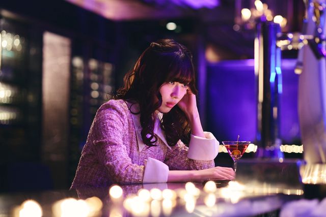 地獄の同窓会…小芝風花＆佐藤健「私の夫と結婚して」第1話＆2話場面写真（14枚目）