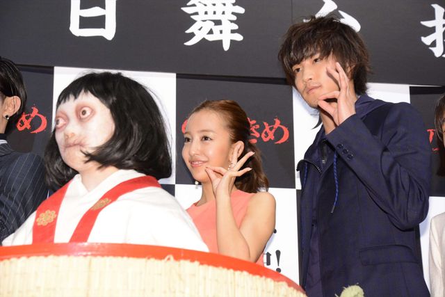 板野友美、ドッキリ仕掛けられるも「薄々感じていた」…『のぞきめ』初日舞台あいさつギャラリー（15枚目）