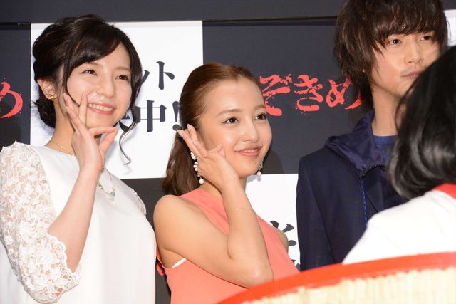 板野友美、ドッキリ仕掛けられるも「薄々感じていた」…『のぞきめ』初日舞台あいさつギャラリー（16枚目）