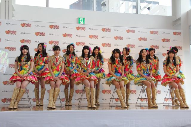 カラフルな衣装でナマ脚がまぶしい！SKE48松井珠理奈らフォトギャラリー：フォトギャラリー