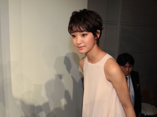 剛力彩芽、大切な人にクリスマスプレゼントあげたい　画像ギャラリー（5枚目）