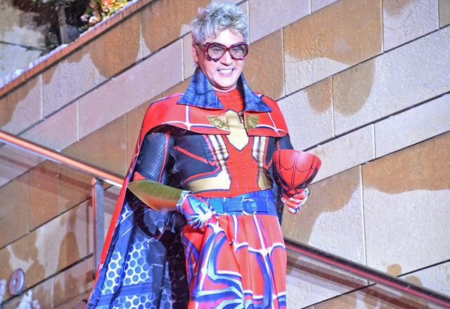 さすがBIGBOSS！新庄剛志、スパイダーマンスーツでド派手に登場（2枚目）