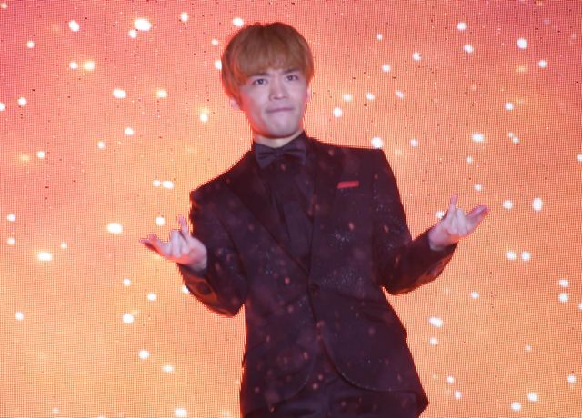 さすがBIGBOSS！新庄剛志、スパイダーマンスーツでド派手に登場（6枚目）