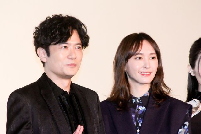 稲垣吾郎、新垣結衣ら『正欲』最優秀監督賞受賞の岸監督を祝福！（16枚目）