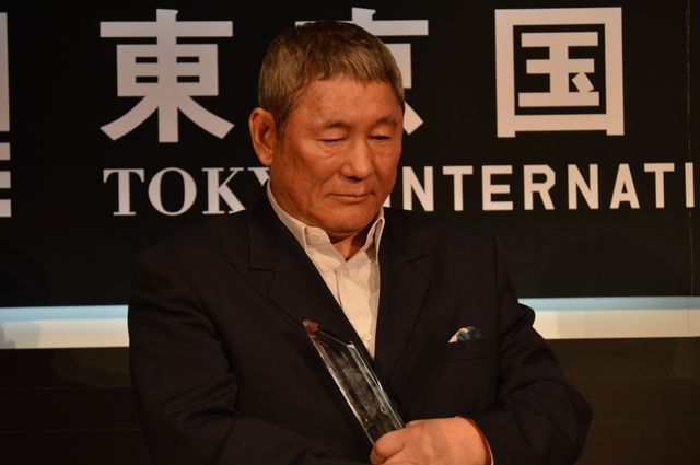 ティム・バートン監督、にっこり！第27回東京国際映画祭のクロージングセレモニー写真ギャラリー（4枚目）