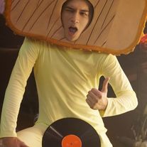 こんな北村匠海見たことない…！映画『とんかつDJアゲ太郎』場面カット