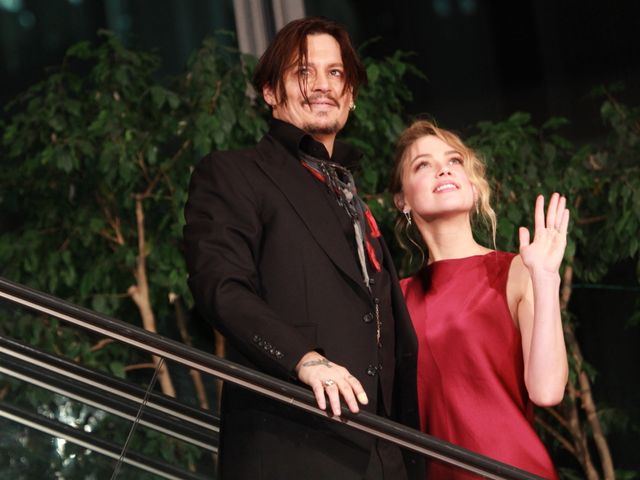 婚約者同伴のジョニー・デップが日本のファンと触れ合う！フォトギャラリー（7枚目）