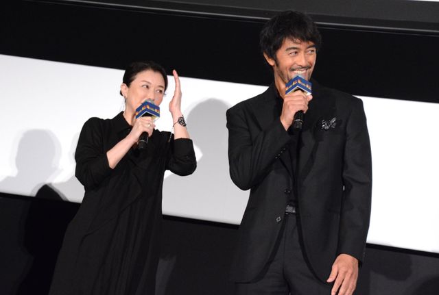 芦田愛菜、純白の美ドレスで阿部寛らと登壇！『俺ではない炎上』完成披露試写会（10枚目）