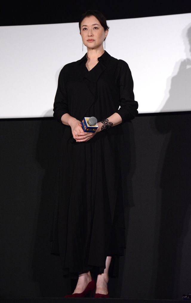 芦田愛菜、純白の美ドレスで阿部寛らと登壇！『俺ではない炎上』完成披露試写会（15枚目）