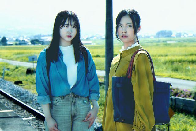 明日香（本田望結）と春奈（恒松祐里）が再び異世界へ『きさらぎ駅 Re：』