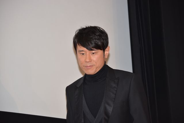 小西真奈美や山本未來らがきれいなドレスで登場！『ミッドナイト・バス』初日舞台あいさつ：フォトギャラリー