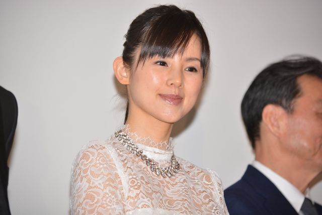 小西真奈美や山本未來らがきれいなドレスで登場！『ミッドナイト・バス』初日舞台あいさつ（3枚目）