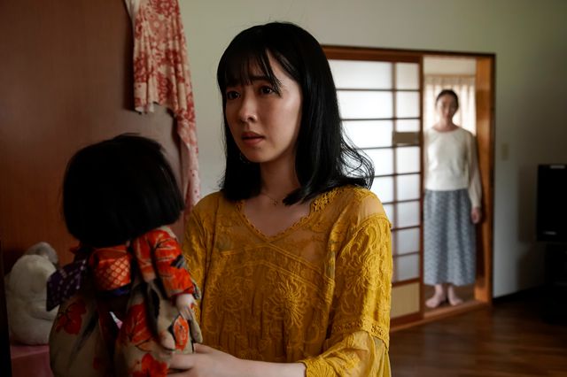 亡くなった親戚の部屋で人形を見つけるが…「ほぼ日の怪談。」場面写真（13枚目）
