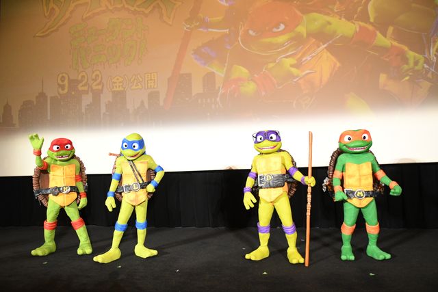 26歳になった齊藤京子にサプライズ！タートルズからフラワーアレンジメントのプレゼント（7枚目）