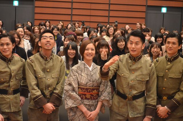 浅見れいなの着物姿に会場がため息！『不毛会議』制作発表フォトギャラリー（28枚目）