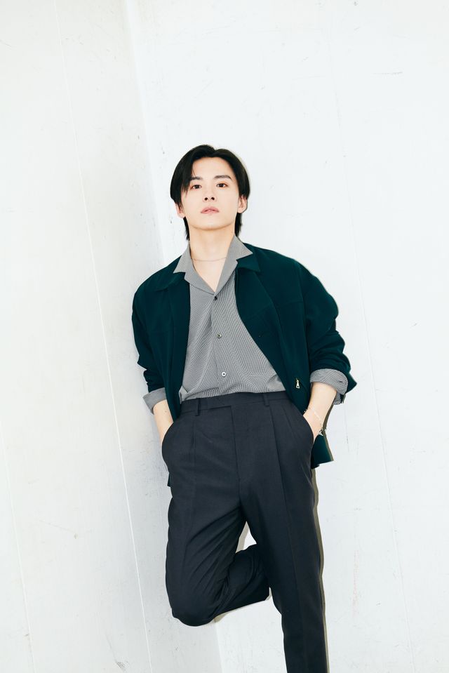 まぶしいくらいのイケメン！川西拓実＆鶴房汐恩インタビューカット（15枚目）