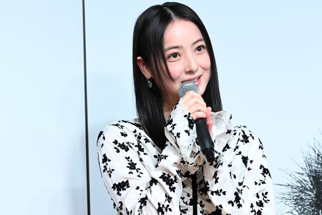 佐々木希、芸能生活20周年！フォトエッセイ「Natural」 発売記念会見（5枚目）