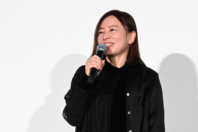 松たか子、松村北斗ら“かき氷”に囲まれ登壇！『ファーストキス 1ST KISS』初日舞台挨拶（20枚目）