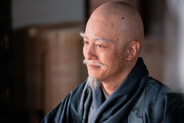 まるで別人！晩年の氏真と家康が涙の抱擁「どうする家康」第45回（2枚目）