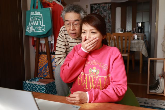 小泉今日子&中井貴一「続・続・最後から二番目の恋」【第1話場面写真】（3枚目）