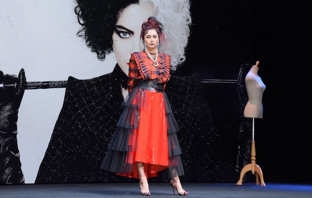 カッコいい！柴咲コウ、パンクロック風の衣装で登場（4枚目）