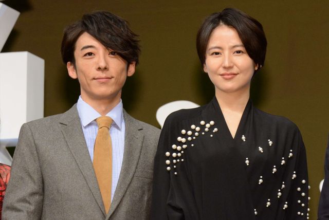 クシャリと笑う高橋一生＆長澤まさみがかわいい！『嘘を愛する女』完成披露舞台あいさつ（21枚目）