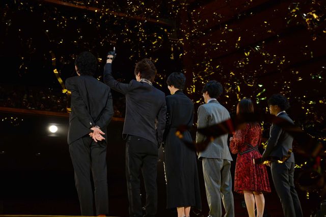 クシャリと笑う高橋一生＆長澤まさみがかわいい！『嘘を愛する女』完成披露舞台あいさつ（27枚目）