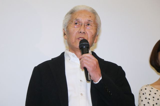 加藤夏希主演『愛∞コンタクト』の初日舞台あいさつフォトギャラリー（17枚目）