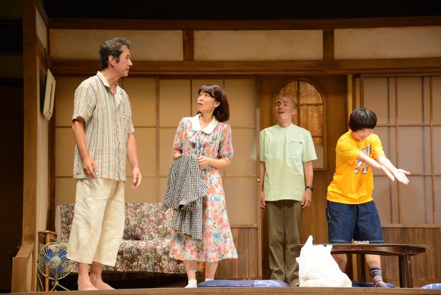 三谷幸喜の暴露に竹内結子が赤面!?舞台『君となら』会見＆公開稽古フォトギャラリー（15枚目）