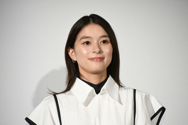 赤楚衛二＆錦戸亮、黒スーツで登場！ドラマ「Re：リベンジ-欲望の果てに-」完成披露（18枚目）