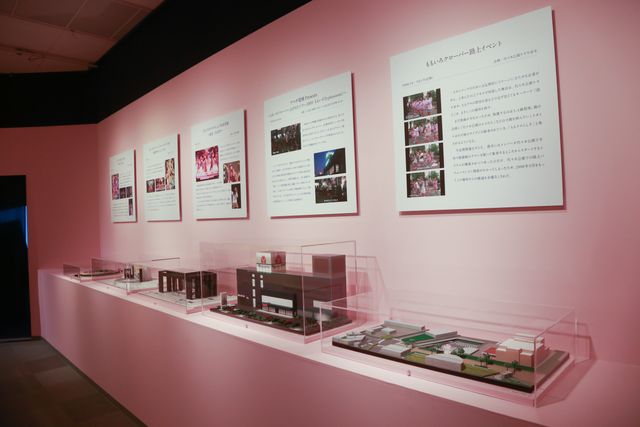 百田夏菜子、玉井詩織、佐々木彩夏、高城れにが登場！「～サイリウムが照らす未来～　ももいろクローバーZ　結成10周年記念展」オープニングイベント（13枚目）