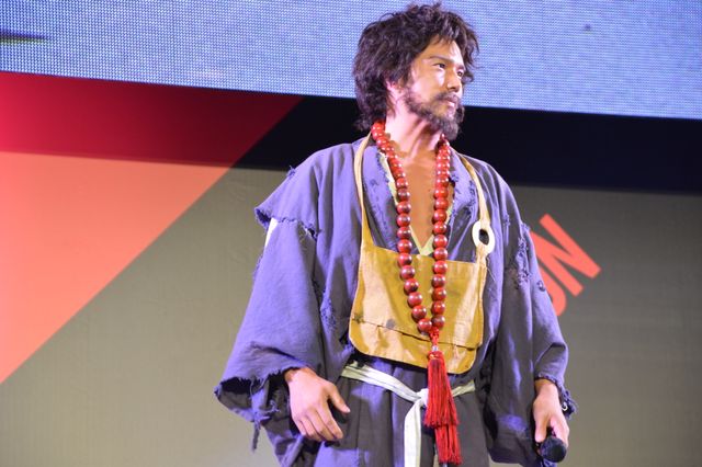 市原隼人、袈裟姿で東京コミコンに登場！映画『喝風太郎』製作発表会（2枚目）