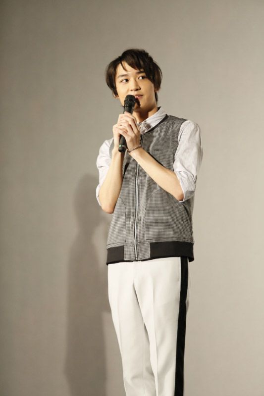 片手には「イチャパラ」が！舞台版「NARUTO」DVD発売記念イベントフォトギャラリー（10枚目）