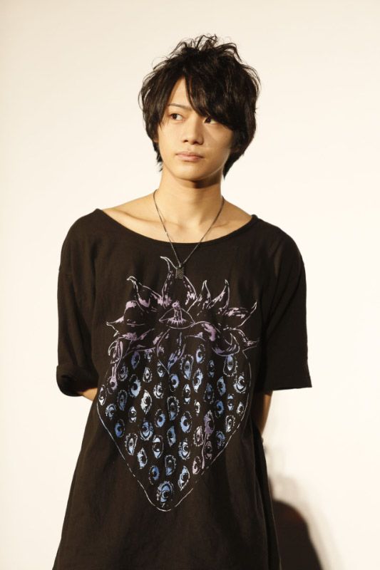 片手には「イチャパラ」が！舞台版「NARUTO」DVD発売記念イベントフォトギャラリー（16枚目）