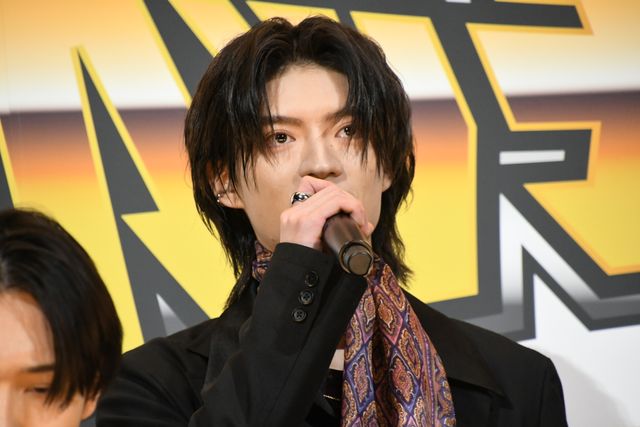 「ガッチャード」＆「ギーツ」メンバー集結！『仮面ライダー THE WINTER MOVIE』大ヒット御礼舞台あいさつ（6枚目）