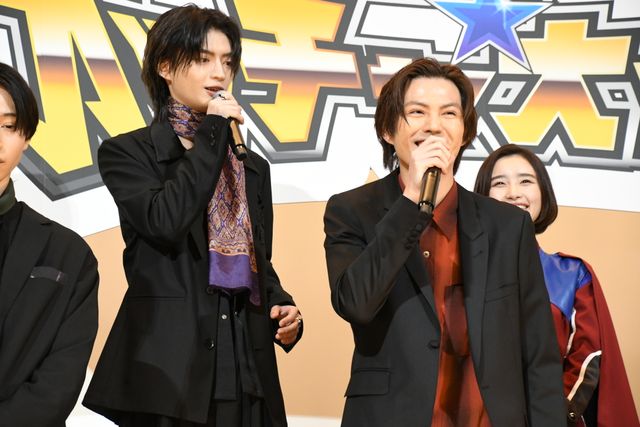 「ガッチャード」＆「ギーツ」メンバー集結！『仮面ライダー THE WINTER MOVIE』大ヒット御礼舞台あいさつ（12枚目）